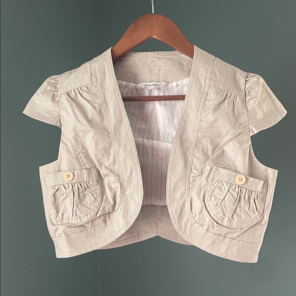 Atmosphere cropped vest
